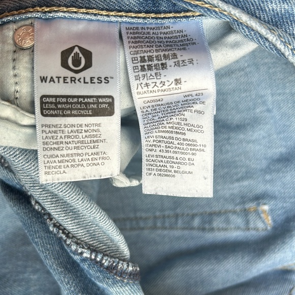 Levi size 26, ‘94 Baggy straight leg light wash jean pant - Picture 7 of 8